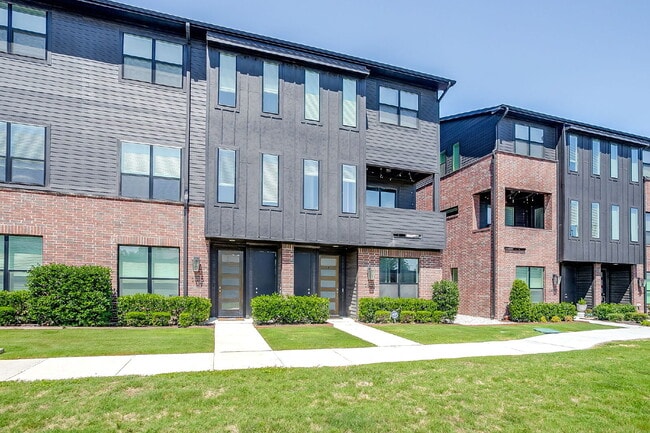 property at 2808 Addison Park Ln