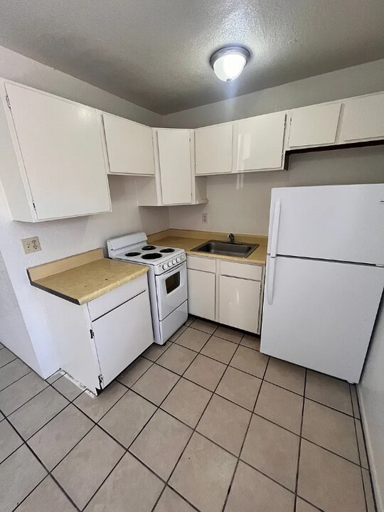 3052 N Alvernon Way in Tucson, AZ - Building Photo