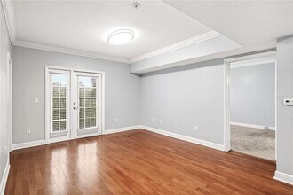 300 E South St in Orlando, FL - Building Photo - Building Photo