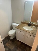 4105 Vista Rd in Pasadena, TX - Building Photo