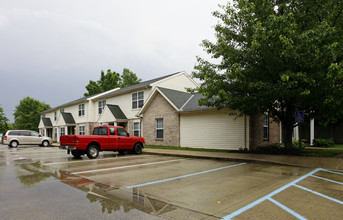 Franklins Crossing in Hilliard, OH - Foto de edificio - Building Photo