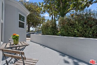 4417 W 29th St in Los Angeles, CA - Building Photo - Building Photo