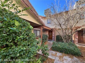 3251 Dawnflower St in Las Vegas, NV - Building Photo - Building Photo