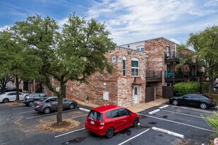 6501 E Hill Dr in Austin, TX - Building Photo