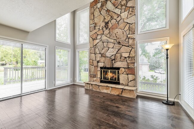 property at 4829 Arbor Cir