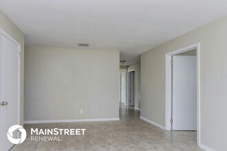 2243 Trelaine Dr in St. Petersburg, FL - Building Photo - Building Photo