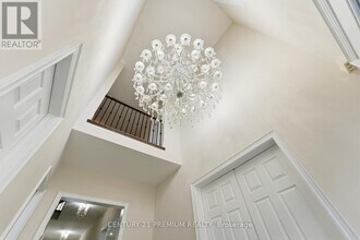 18 Landview Rd in Brampton, ON - Building Photo - Building Photo