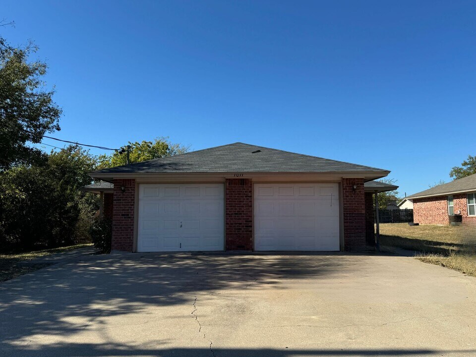 1011 Hawk Trail-Unit -# 1 in Copperas Cove, TX - Building Photo