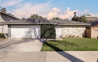 20017 Hemmingway St in Los Angeles, CA - Building Photo