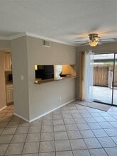 2601 S Braeswood Blvd in Houston, TX - Building Photo - Building Photo