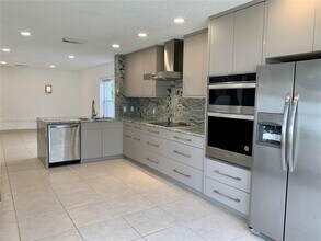 13335 SW 144th Terrace in Miami, FL - Building Photo - Building Photo