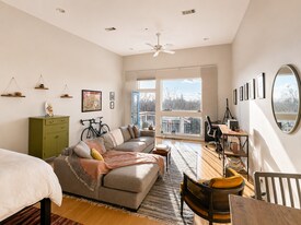 2931 E 12th St in Austin, TX - Building Photo
