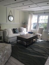 16 Crescent in Islip, NY - Building Photo - Building Photo