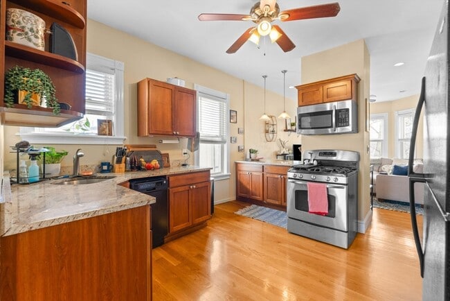 470 E 6th St in Boston, MA - Building Photo - Building Photo