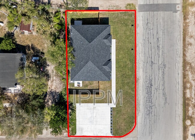 318 W New Hampshire St in Harlingen, TX - Building Photo - Building Photo