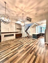 133 The Promenade N in Long Beach, CA - Building Photo