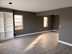 635 8th Ave S in Clinton, IA - Foto de edificio - Building Photo