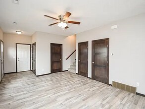9625 W Broek Dr in Sioux Falls, SD - Building Photo - Building Photo