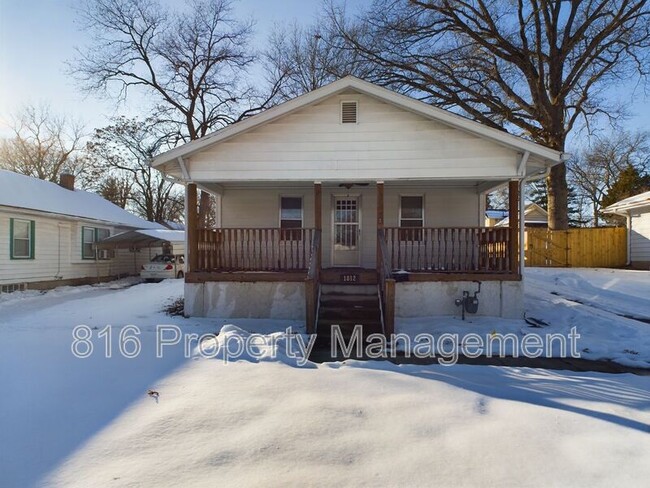 1812 S Cedar Ave in Independence, MO - Building Photo - Building Photo