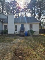 801 Rumford Pl in Fayetteville, NC - Building Photo