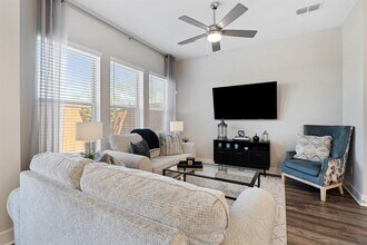 962 Ford Pines Ln in Houston, TX - Building Photo - Building Photo