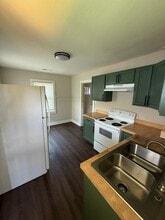 1720 Johnson Dr in Bowling Green, KY - Building Photo - Building Photo