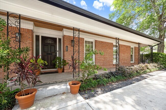 property at 1902 Chimney Rock Rd