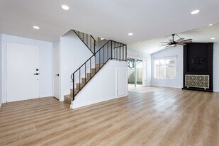 10379 Rochelle Ave in Santee, CA - Building Photo