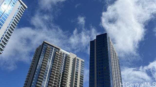 property at 1388 Kapiolani Blvd