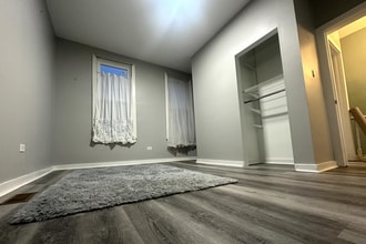 1131 W 17th St in Chicago, IL - Building Photo - Building Photo