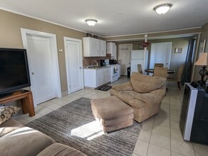 8483 N W Lone Pine Rd in Terrebonne, OR - Building Photo - Building Photo