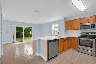 3197 SW 128th Way in Miramar, FL - Building Photo - Building Photo