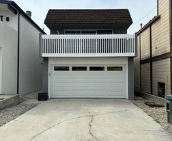 840 3rd St in Hermosa Beach, CA - Building Photo