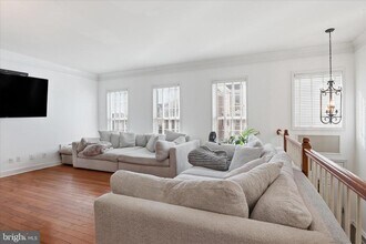 9285 Laurel Ridge Crossing Rd in Lorton, VA - Building Photo - Building Photo