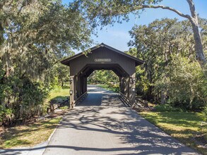 4595 Friar Tuck Ln in Sarasota, FL - Building Photo - Building Photo