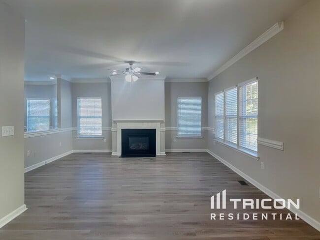 8828 Kaplan Woods Way in Wake Forest, NC - Building Photo - Building Photo