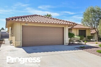 123 Hexham Dr in Henderson, NV - Building Photo - Building Photo