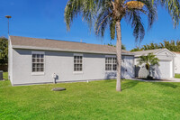 2532 SE Berkshire Blvd in Port St. Lucie, FL - Building Photo - Building Photo