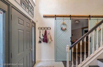 128 Wilson Ct in Saylorsburg, PA - Foto de edificio - Building Photo