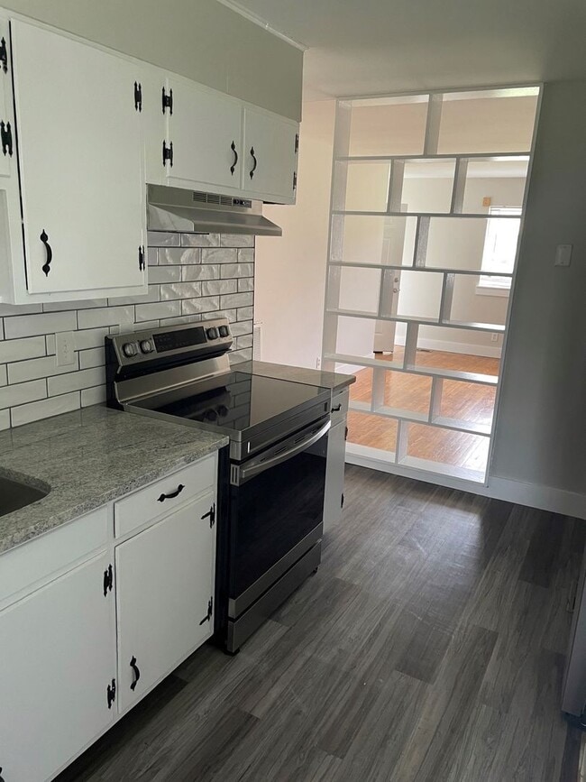 1302 Ridgefield Cir in Chattanooga, TN - Building Photo - Building Photo