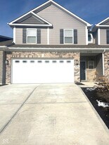 6388 Yuma Ct in Whitestown, IN - Building Photo