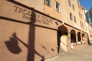 Trolley Court in San Diego, CA - Foto de edificio - Building Photo