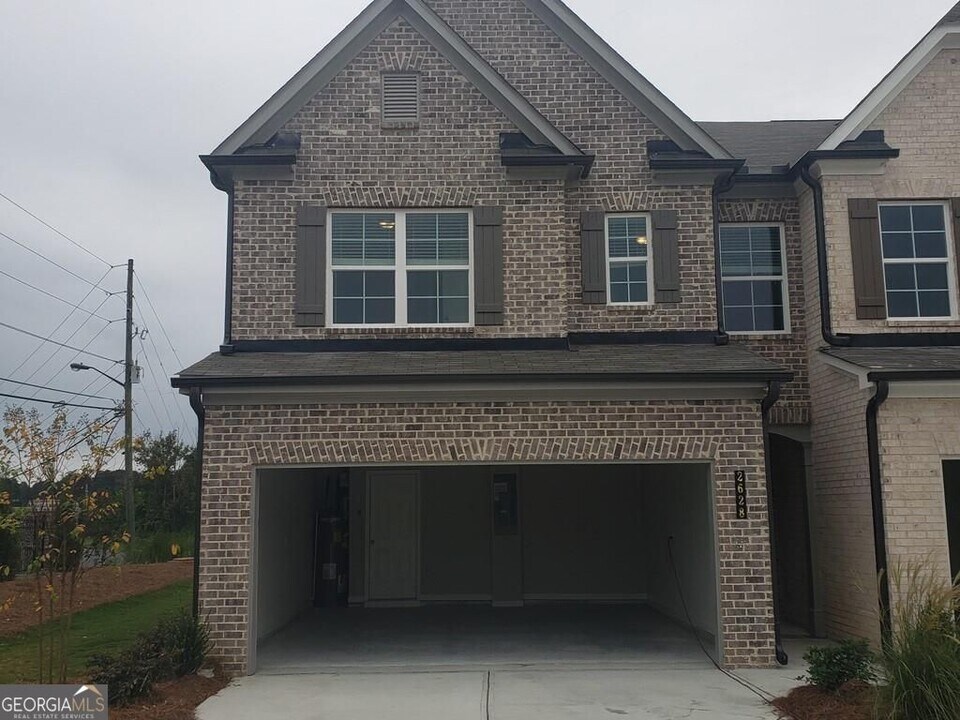 2628 Morgan Creek Dr in Buford, GA - Building Photo