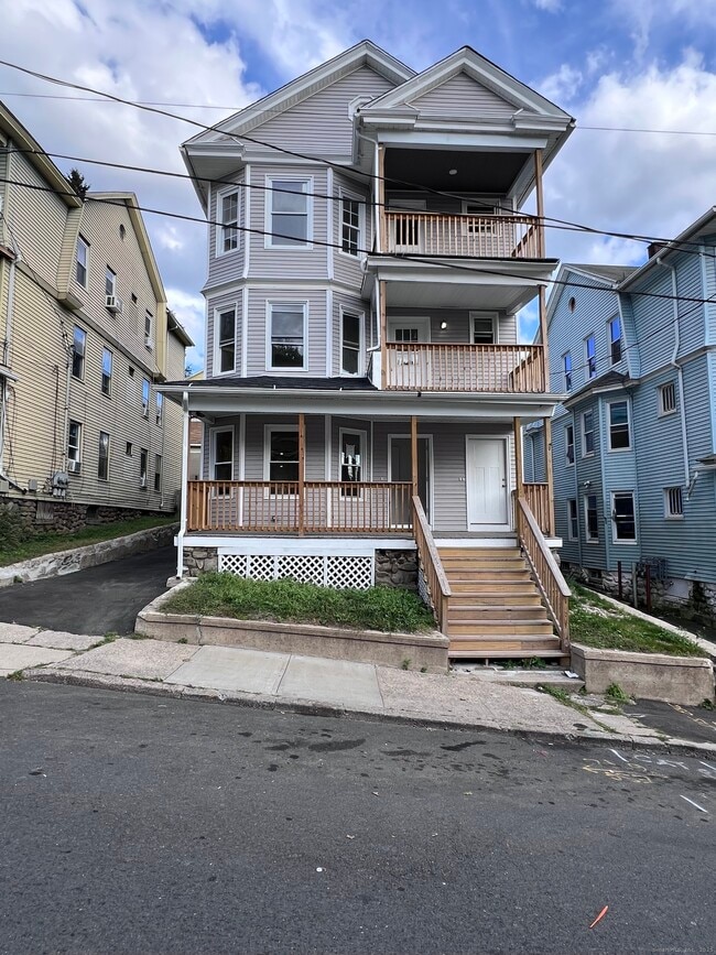 36 Vermont St in Waterbury, CT - Building Photo - Building Photo