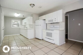 1817 E Knollwood St in Tampa, FL - Building Photo - Building Photo