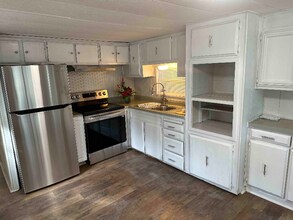 6551 Char Ln in New Port Richey, FL - Foto de edificio - Building Photo