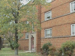 Noble Manor Apartments in Cleveland Heights, OH - Building Photo - Building Photo