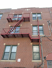 3946 Barnes Ave in Bronx, NY - Building Photo - Building Photo