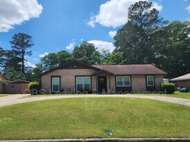 5126 Stonegate Dr in Columbus, GA - Building Photo