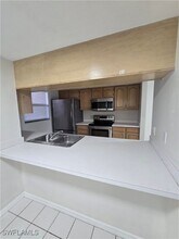 4815 Triton Ct E in Cape Coral, FL - Foto de edificio - Building Photo
